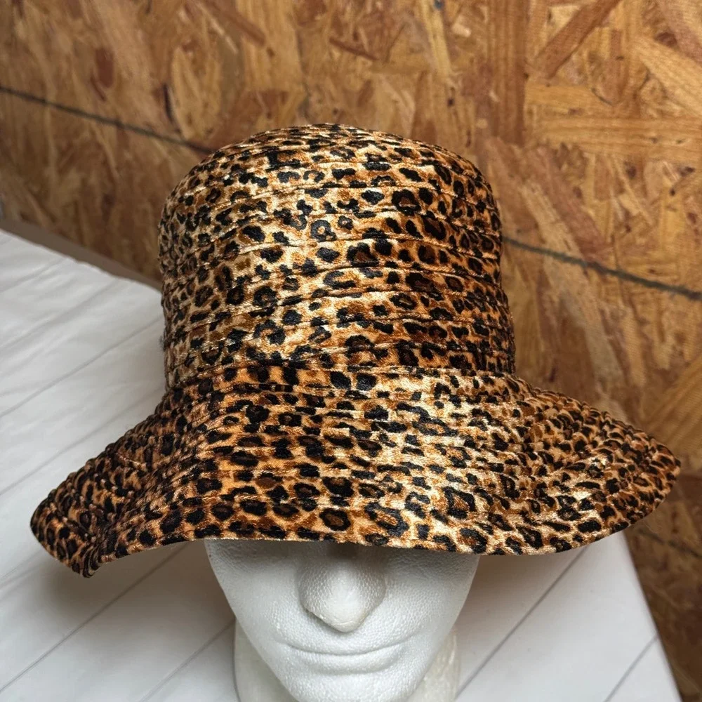VTG Leopard Animal Print Fleece Bucket‎ Hat Y2K Diva Edgy Hipster Streetwear Cap